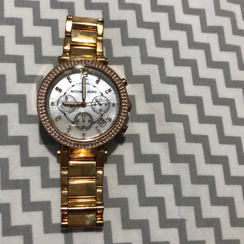 Michael Kors rose gold watch